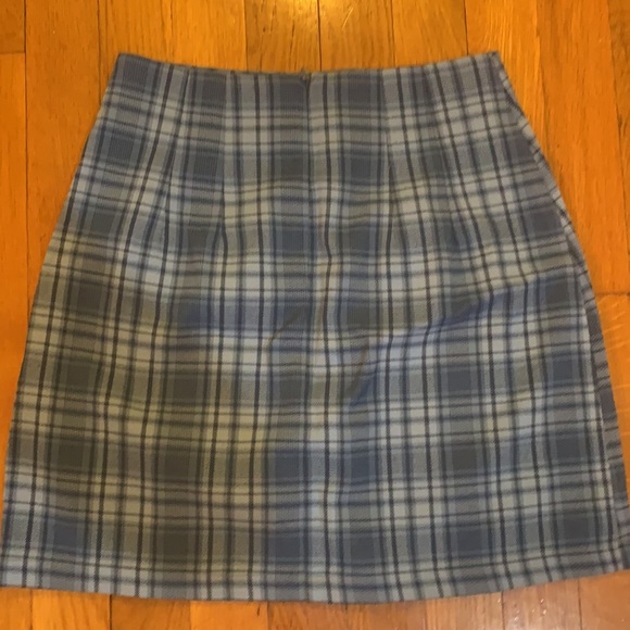 Brandy Melville blue plaid mini skirt - Picture 3 of 5